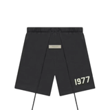 Essential 1977 Short Set